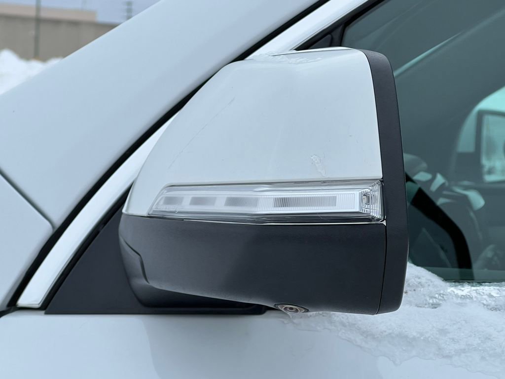 Certified 2023 Chevrolet Traverse LT w/ Rear Camera Mirror Package image 36