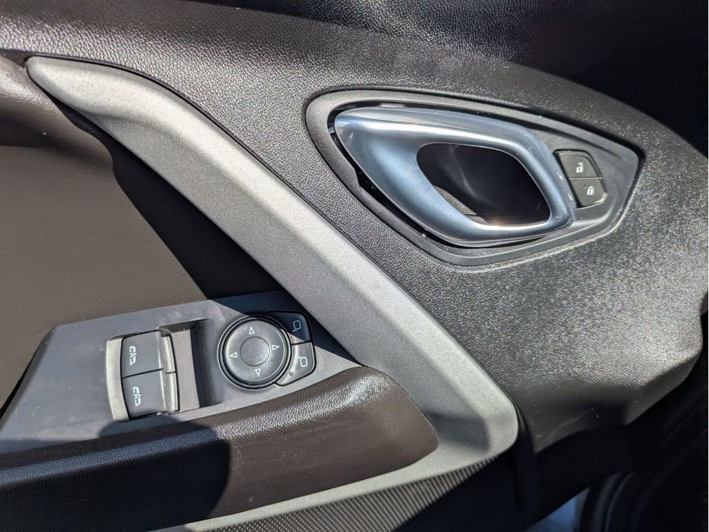 Used 2021 Chevrolet Camaro LS RWD image 5