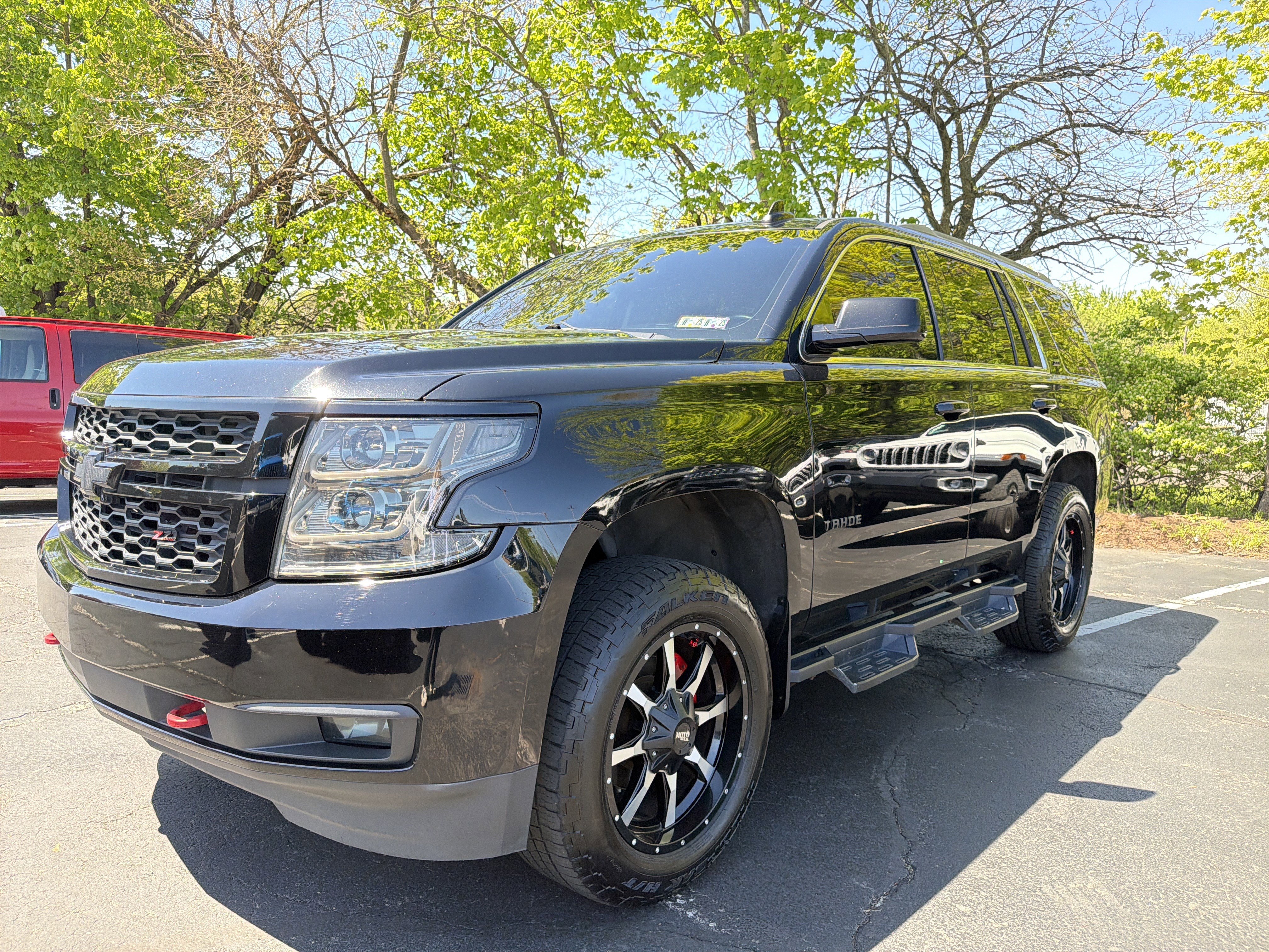 Used 2017 Chevrolet Tahoe LT AWD/4WD image 3