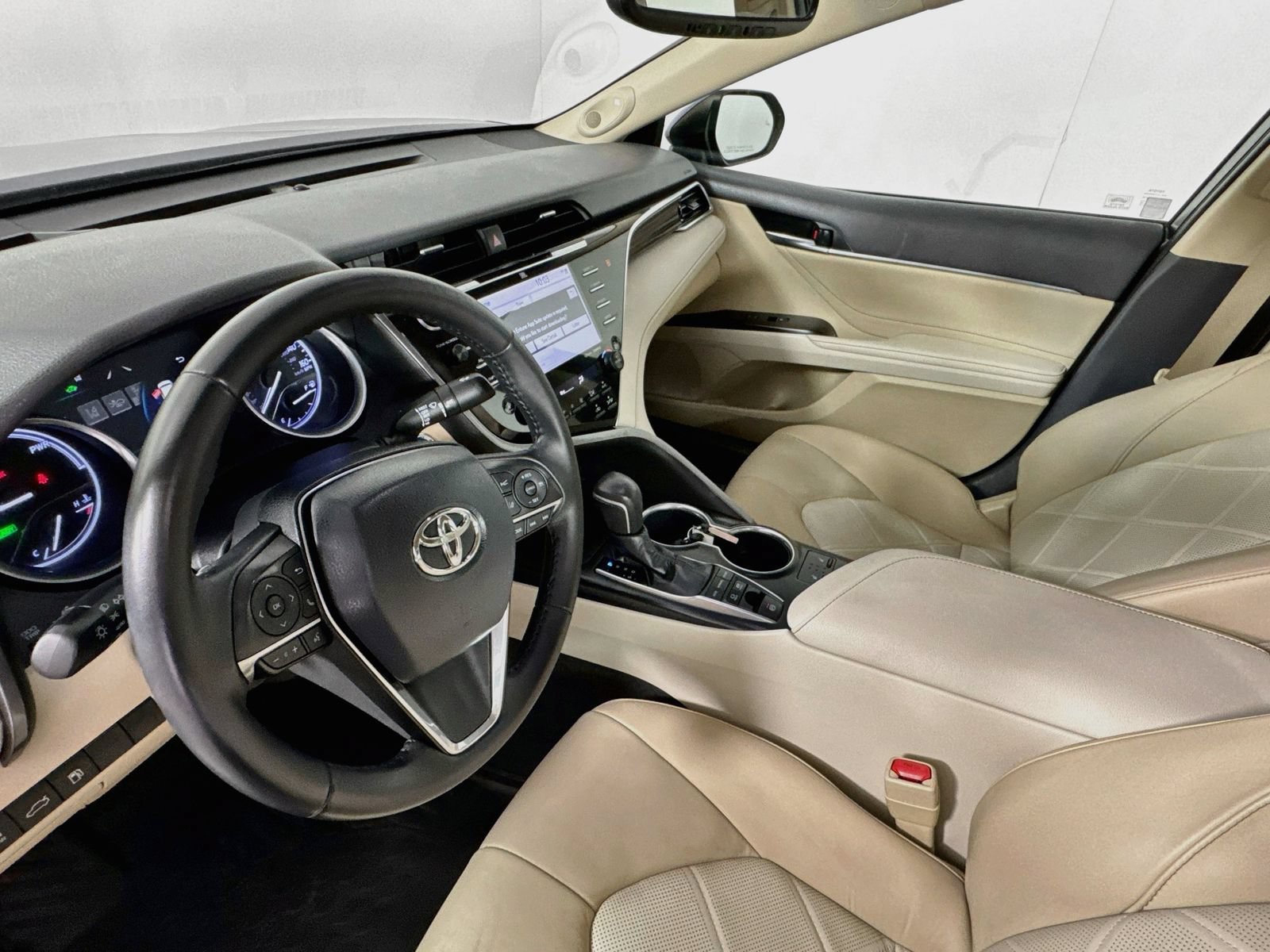 Used 2018 Toyota Camry XLE w/ Audio Package FWD image 8