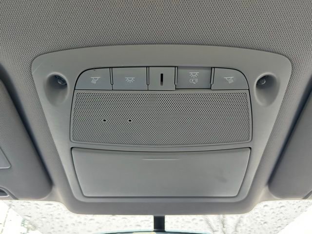 Used 2018 Nissan Rogue S image 37