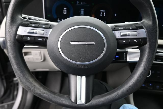 Used 2025 Hyundai Tucson Blue AWD/4WD image 16
