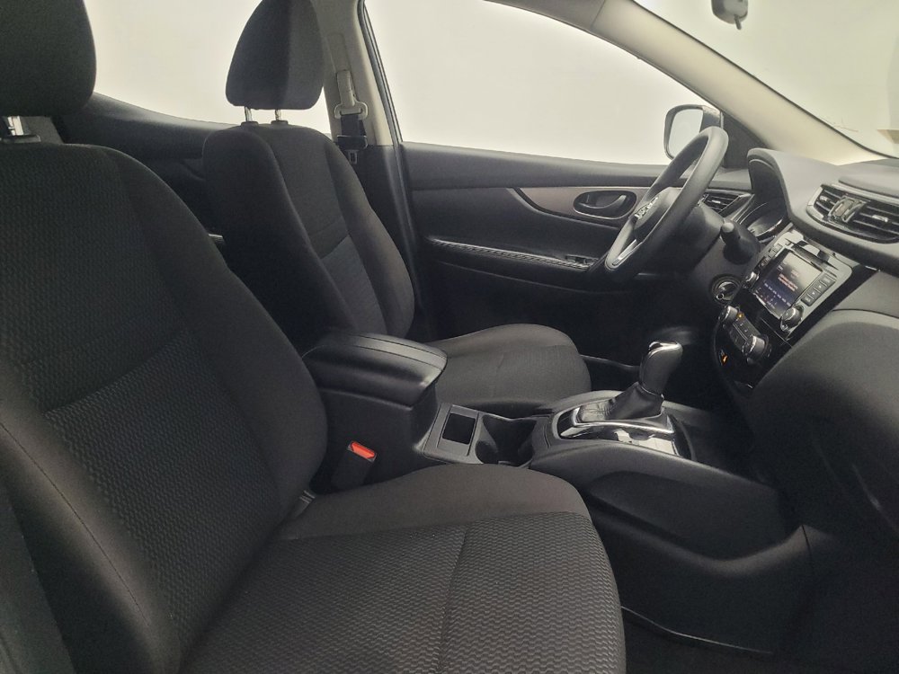 Used 2021 Nissan Rogue Sport S image 21