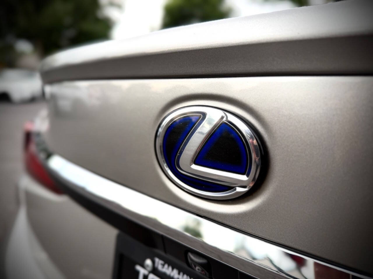 Used 2021 Lexus ES 300h w/ Premium Package FWD image 10