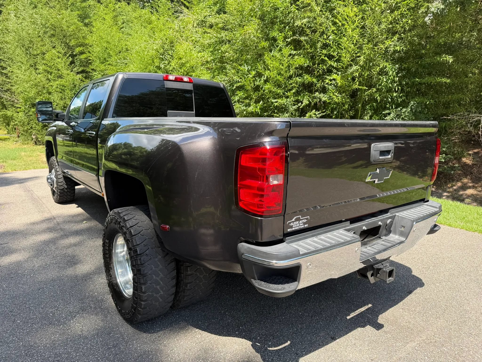 Used 2015 Chevrolet Silverado 3500 LTZ w/ Duramax Plus Package AWD/4WD image 9