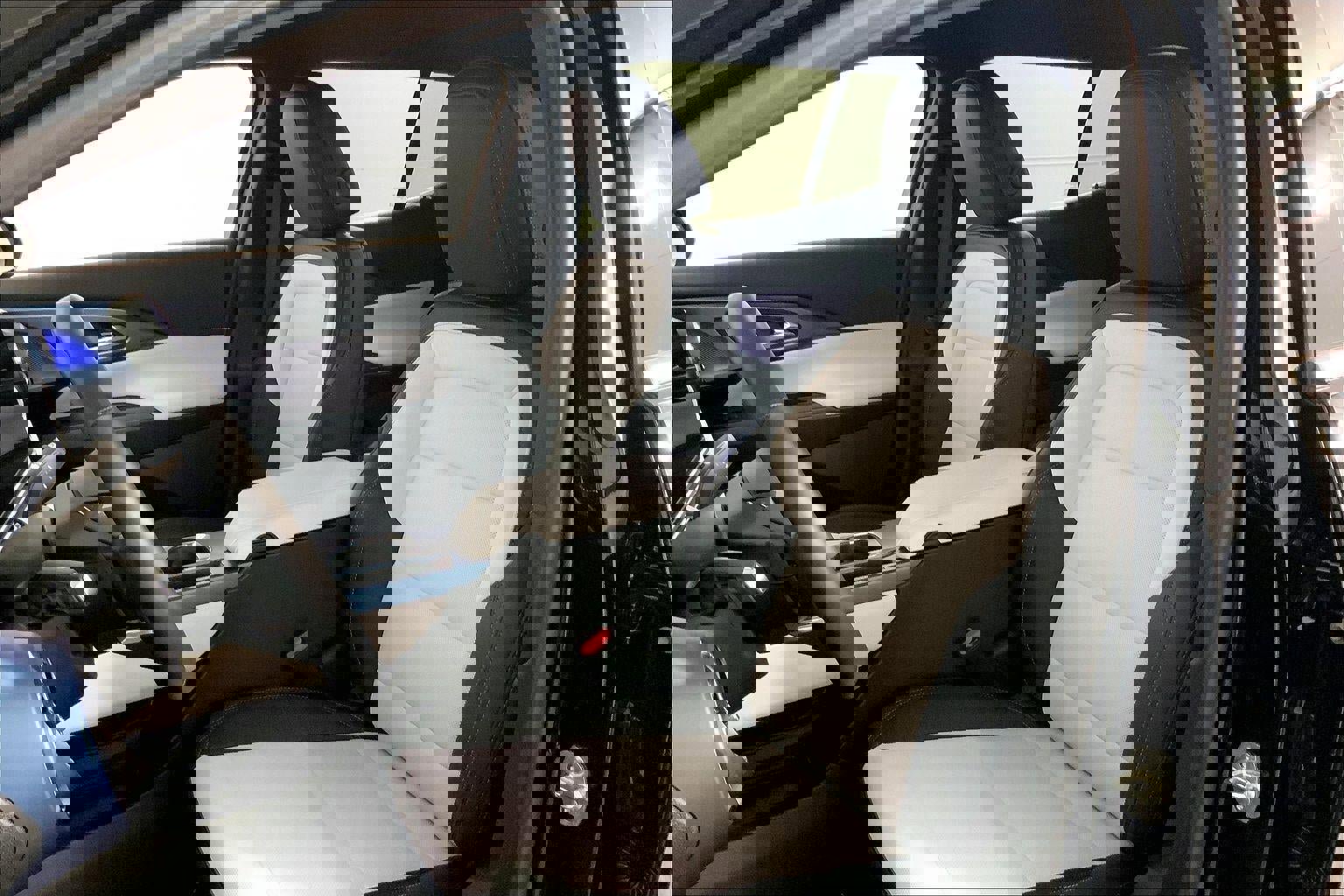 Used 2025 Chevrolet Equinox EV LT FWD image 22