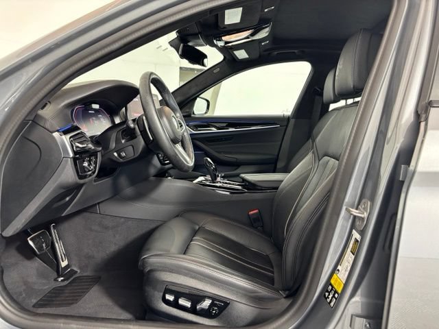Used 2023 BMW M550i xDrive w/ Executive Package AWD/4WD image 11