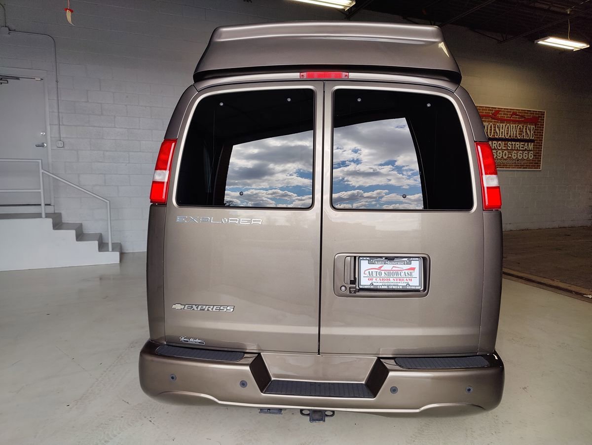 Used 2022 Chevrolet Express 2500 Extended w/ Enhanced Convenience Package RWD image 8