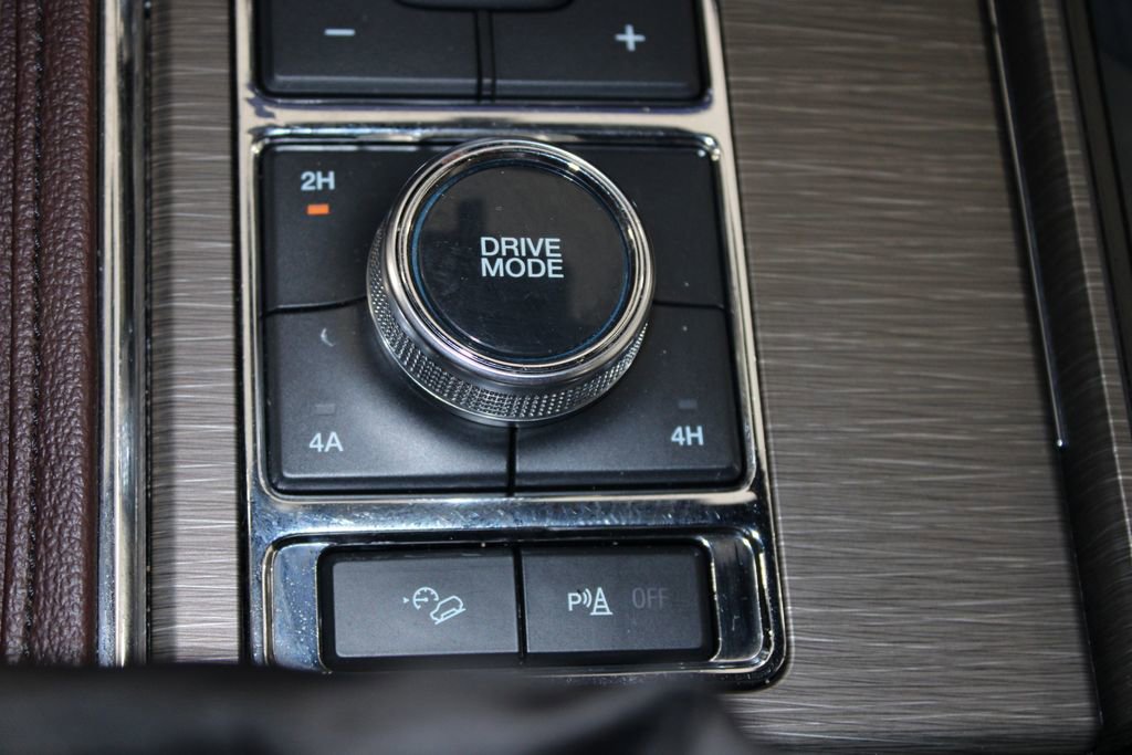 Used 2024 Ford Expedition Limited image 50