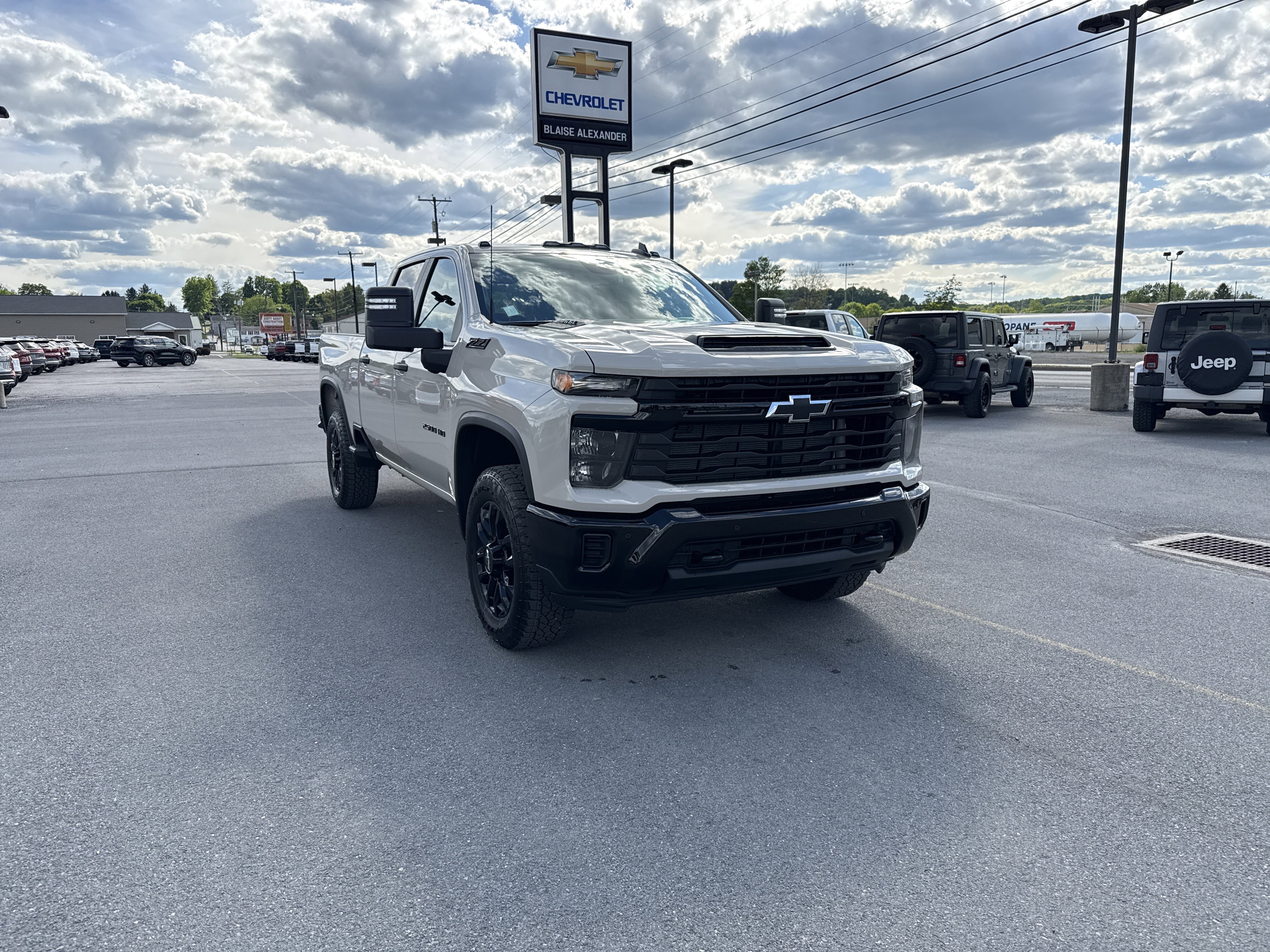 New 2026 Chevrolet Silverado 2500 Custom w/ Custom Value Package