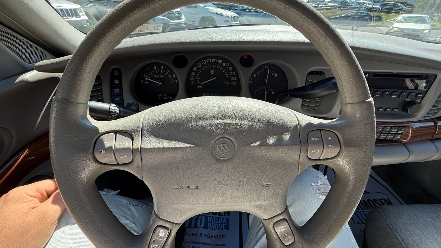 Used 2002 Buick Le Sabre Custom w/ Luxury Pkg FWD image 11