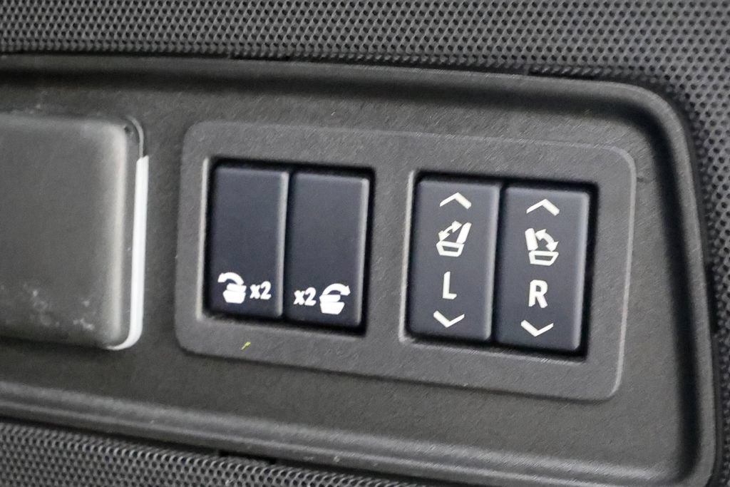 Used 2025 Cadillac Escalade V w/ LPO, Floor Liner Package AWD/4WD image 14