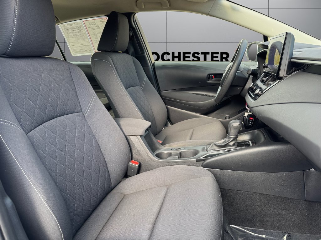 Used 2023 Toyota Corolla LE w/ Carpet Mat Package (TMS) FWD image 17