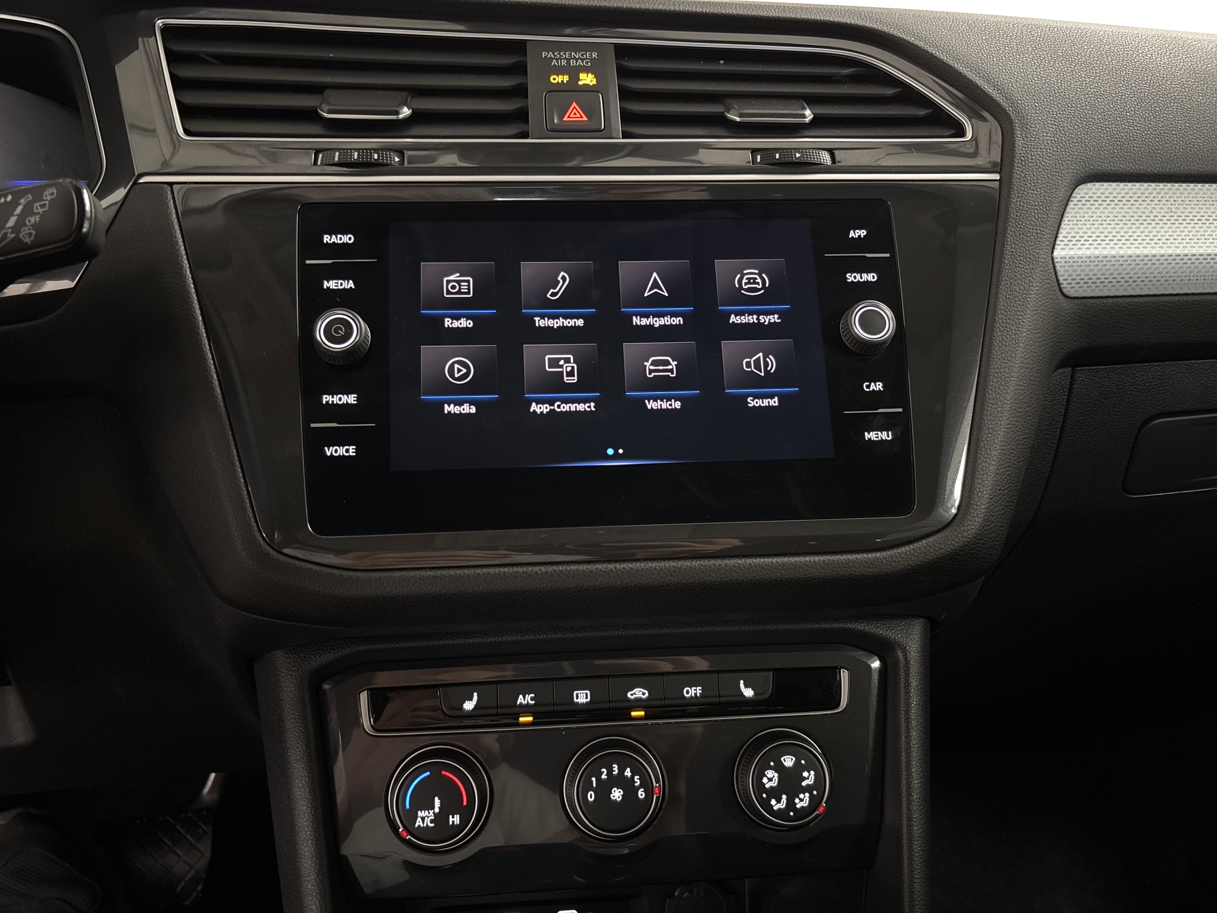 Used 2024 Volkswagen Tiguan S FWD image 13
