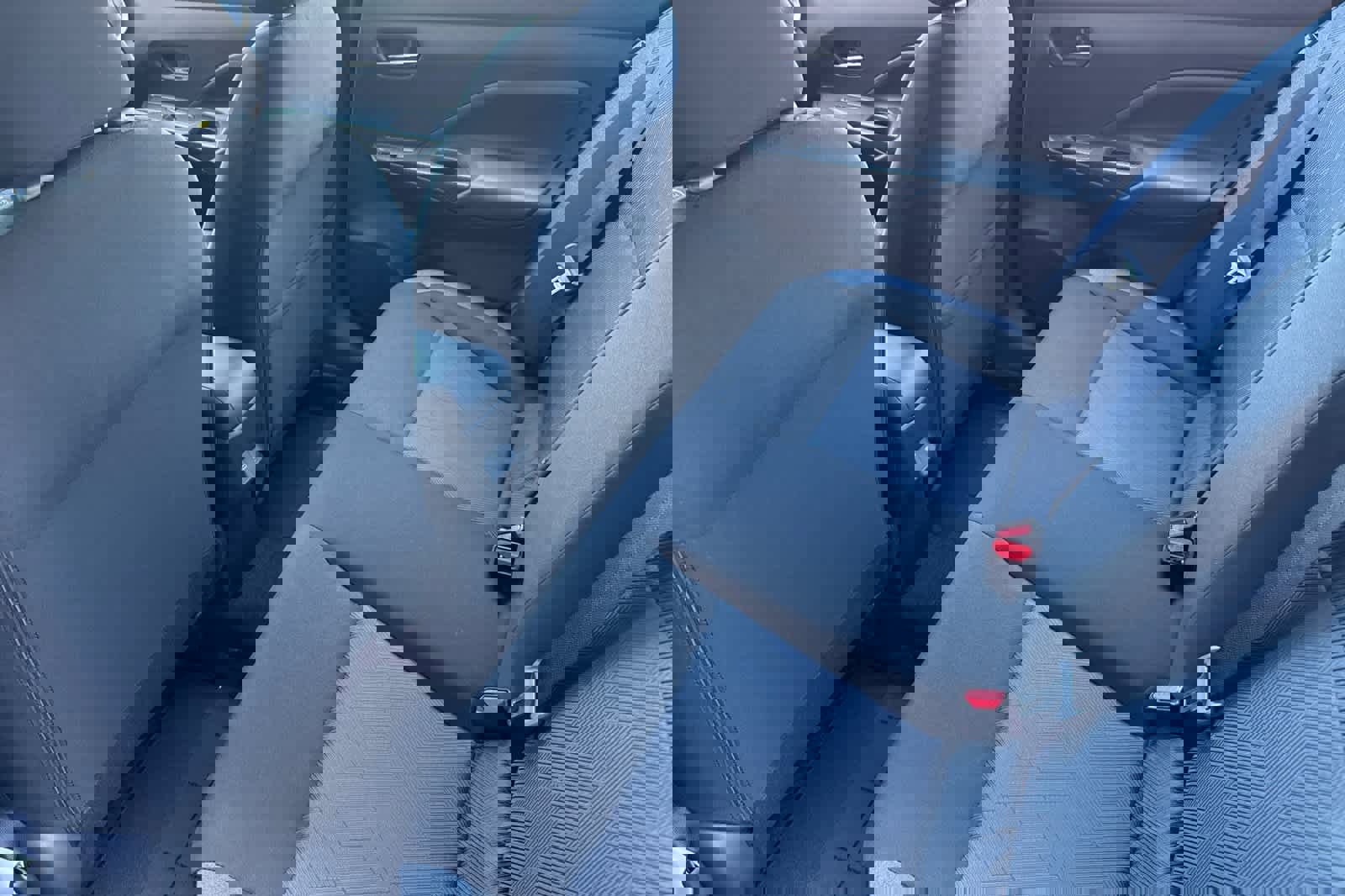 New 2025 Nissan Versa SV w/ Trunk Package image 4