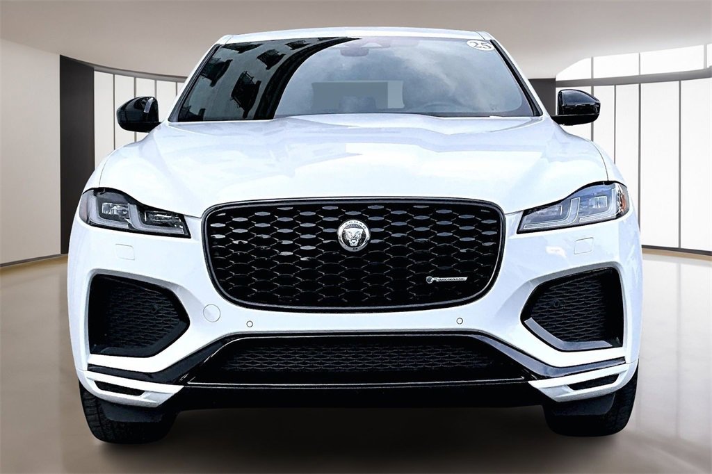 Used 2025 Jaguar F-PACE R-Dynamic S image 2