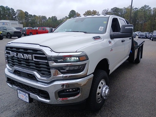 New 2026 RAM 3500 Tradesman w/ Chrome Appearance Group image 14