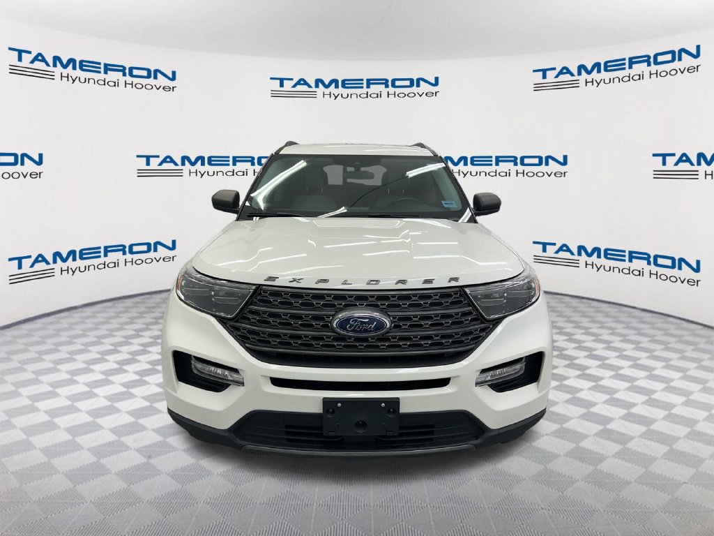 Used 2021 Ford Explorer XLT w/ Equipment Group 202A RWD image 8