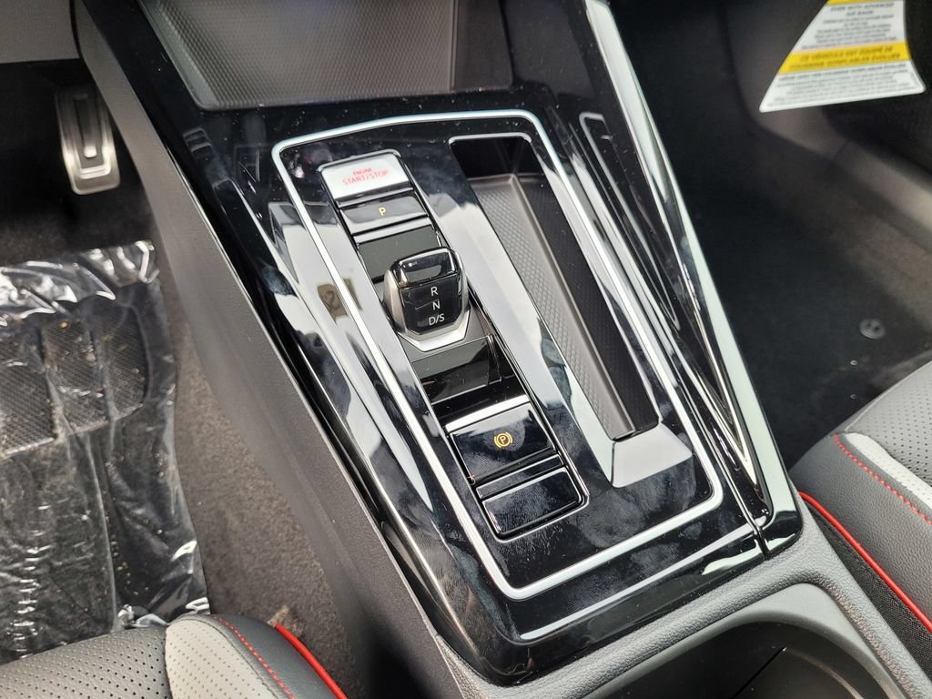 New 2024 Volkswagen GTI SE FWD image 20