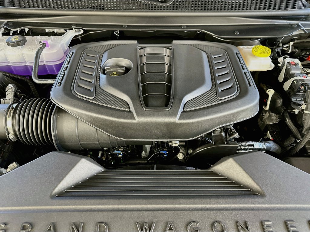 New 2026 Jeep Grand Wagoneer Summit AWD/4WD image 17