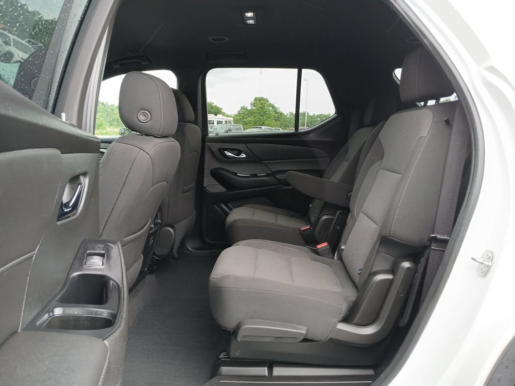 Certified 2023 Chevrolet Traverse LT FWD image 26