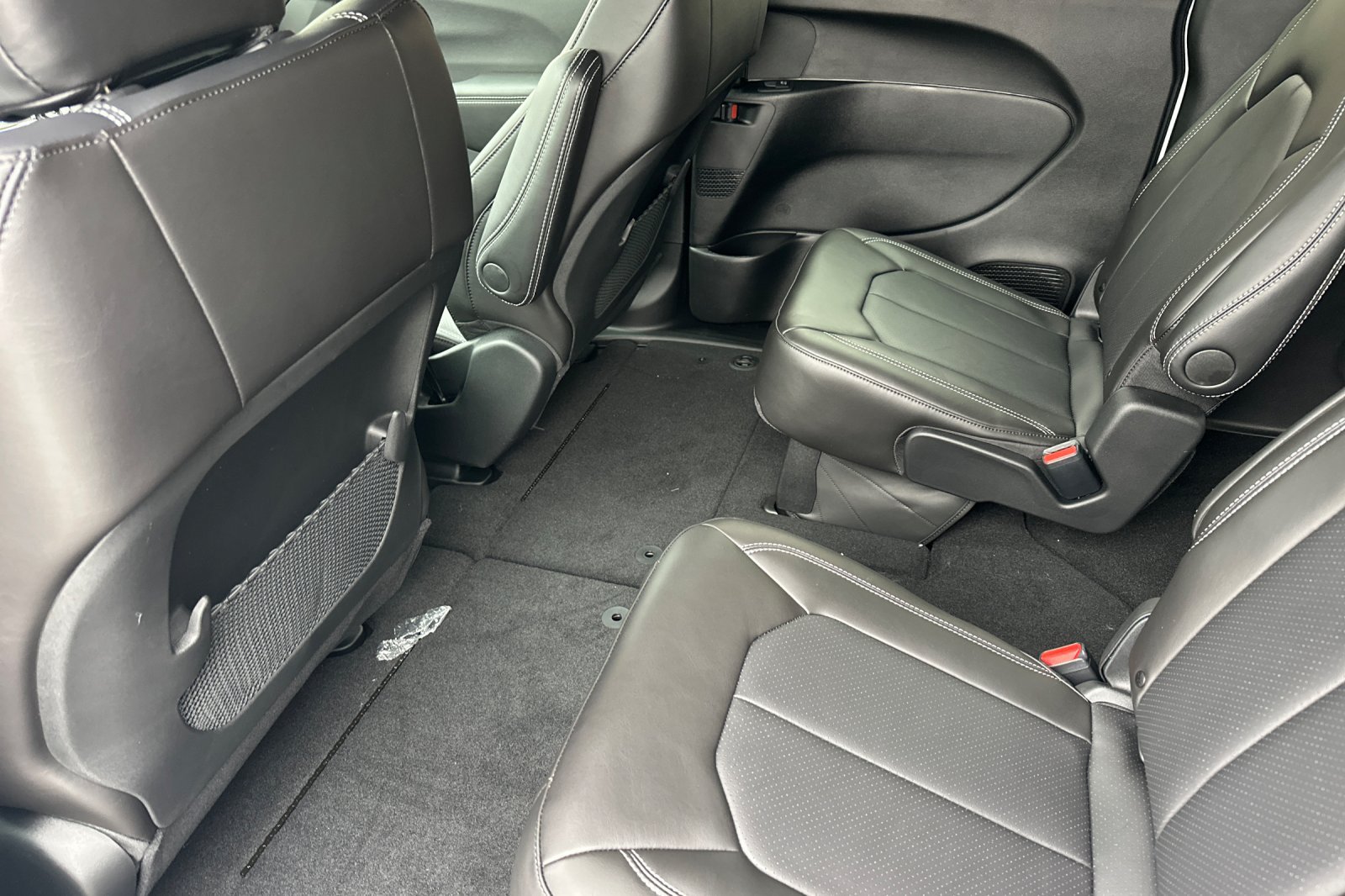 New 2026 Chrysler Voyager LX FWD image 12