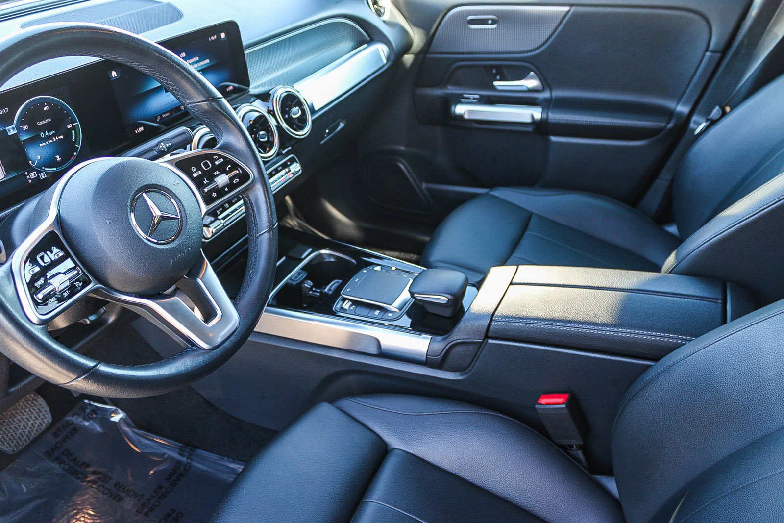 Used 2022 Mercedes-Benz GLB 250 image 18