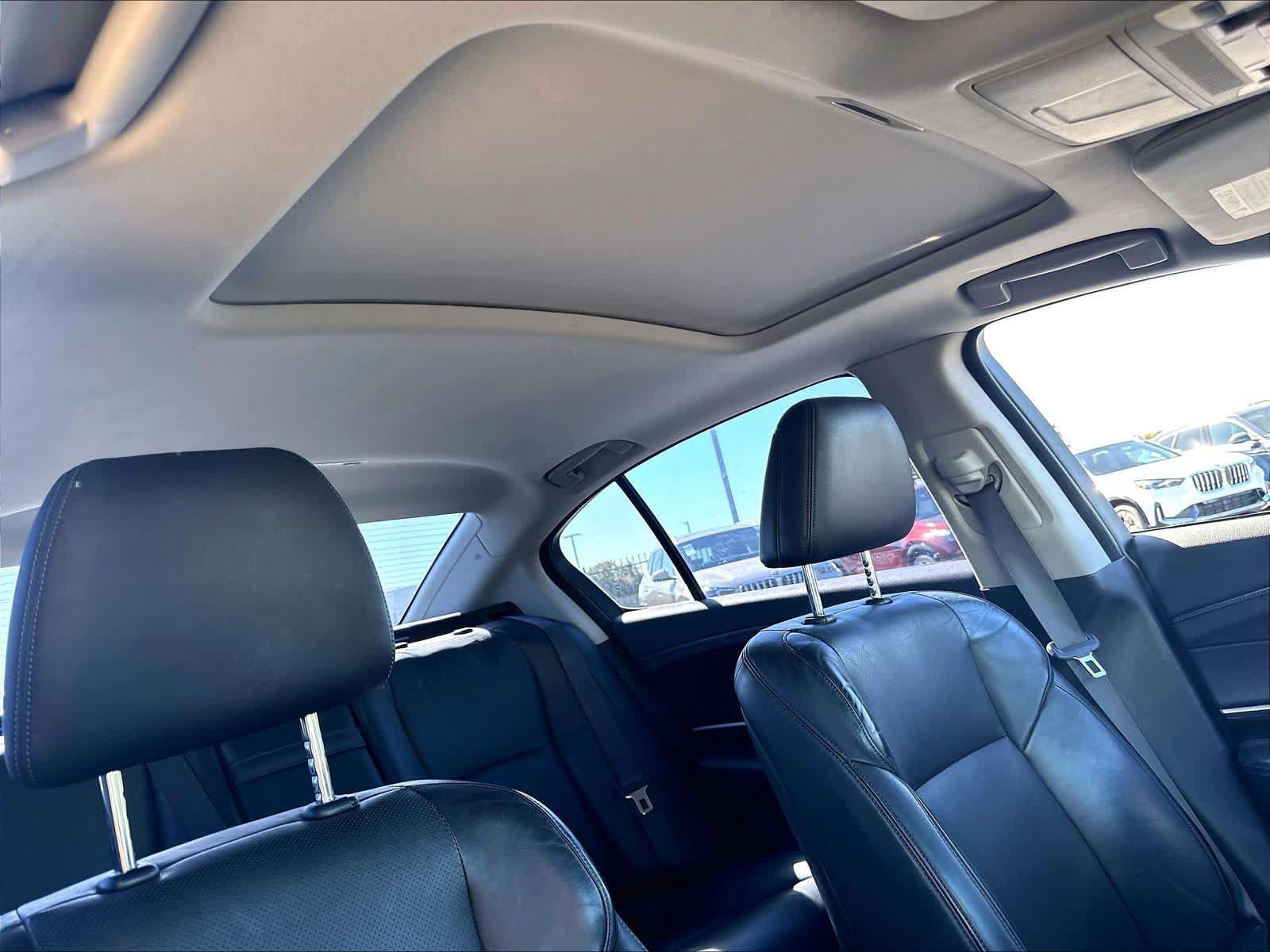 Used 2014 Acura RLX w/ Technology Package FWD image 27