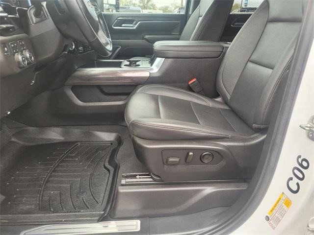 Certified 2025 Chevrolet Silverado 2500 LTZ w/ LTZ Premium Package image 17