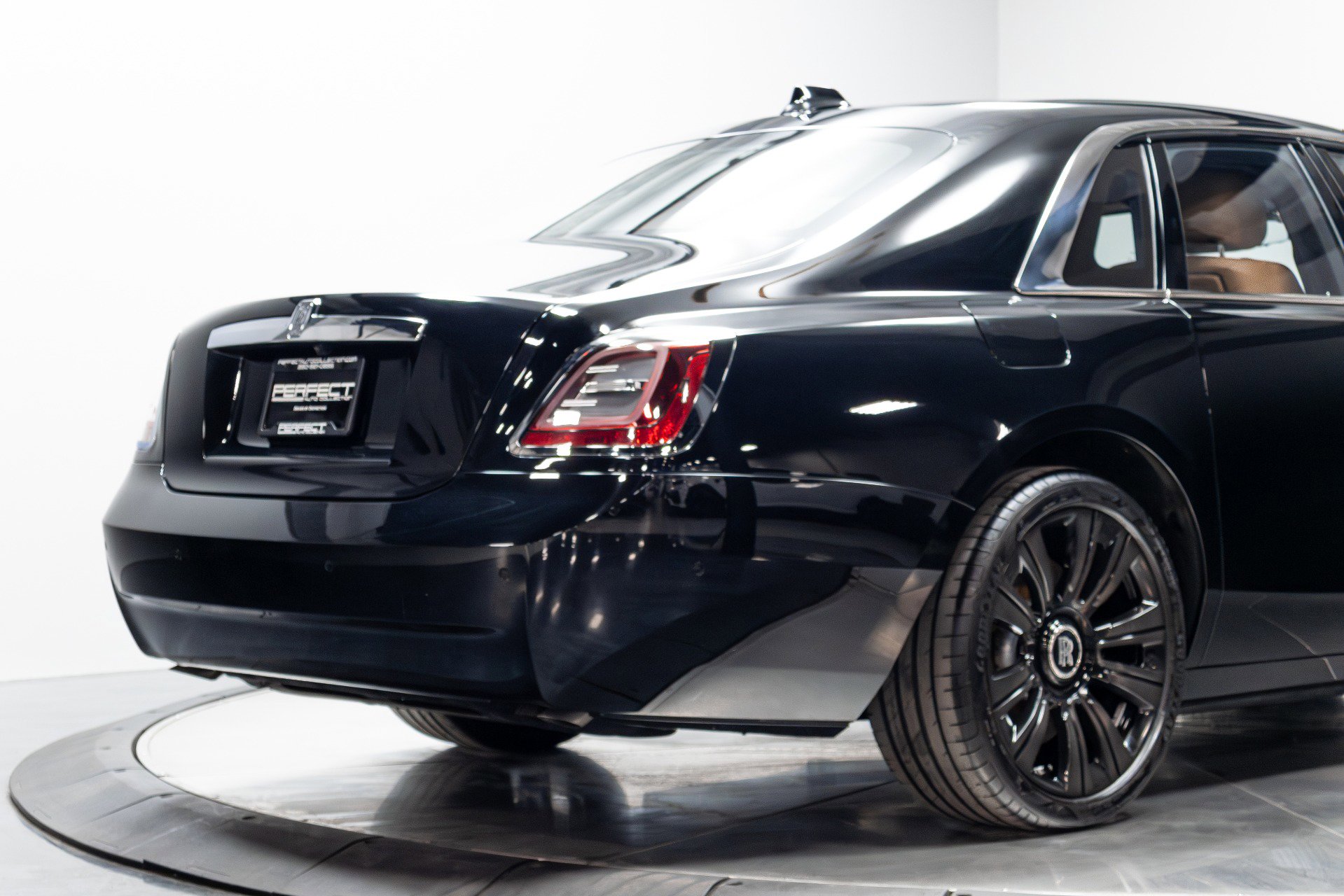 Used 2022 Rolls-Royce Ghost AWD/4WD image 16