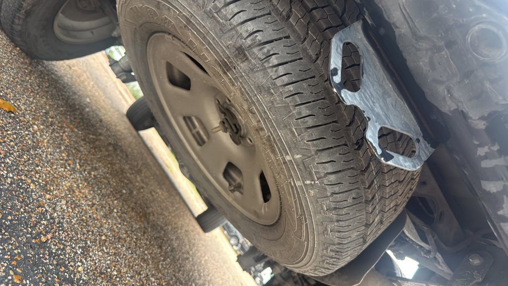 Used 2021 Chevrolet Colorado LT image 22