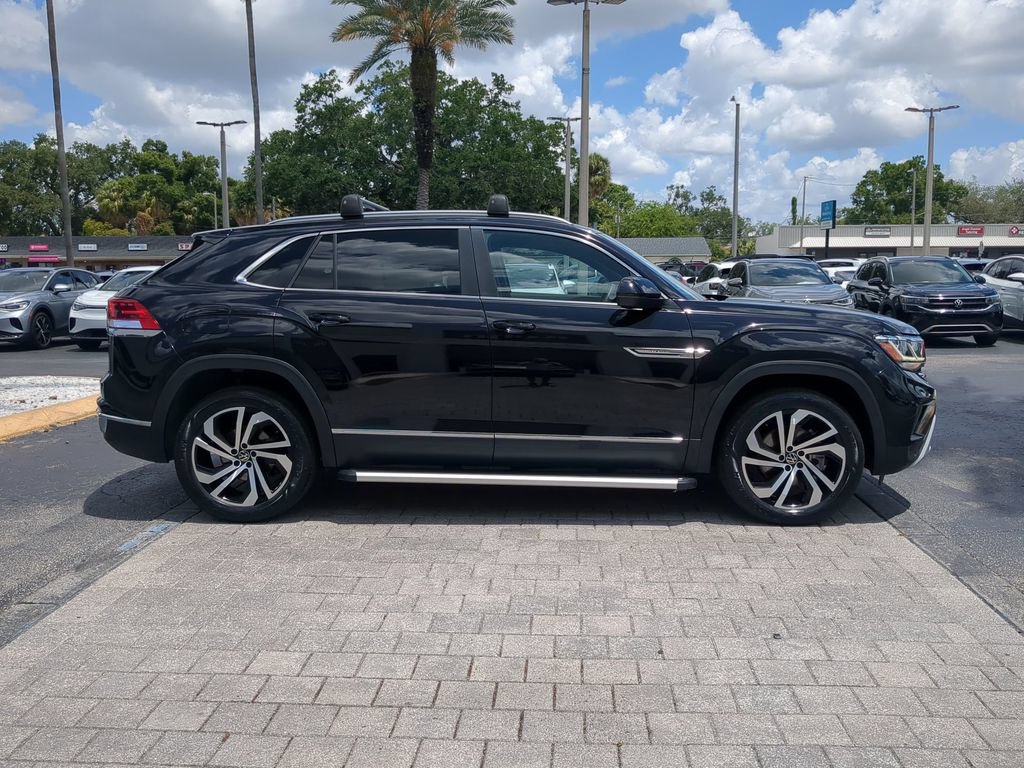 Used 2023 Volkswagen Atlas Cross Sport SEL AWD/4WD image 3
