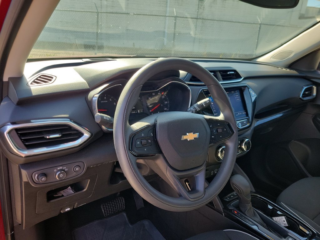 Used 2023 Chevrolet TrailBlazer LT w/ Convenience Package FWD image 18