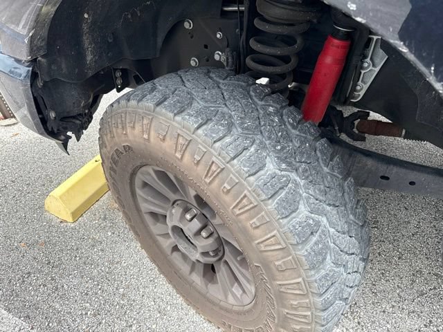 Used 2022 Ford F250 Lariat w/ Tremor Off-Road Package AWD/4WD image 7