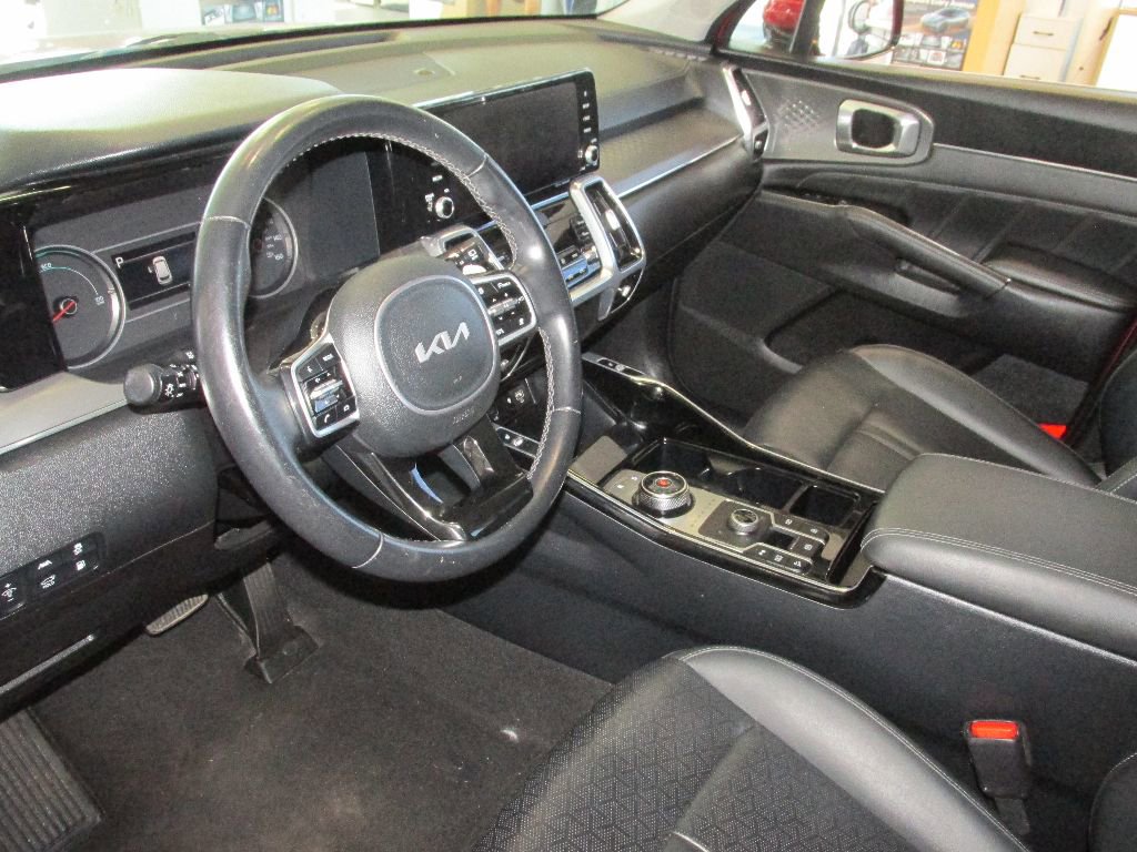Used 2022 Kia Sorento SX image 5