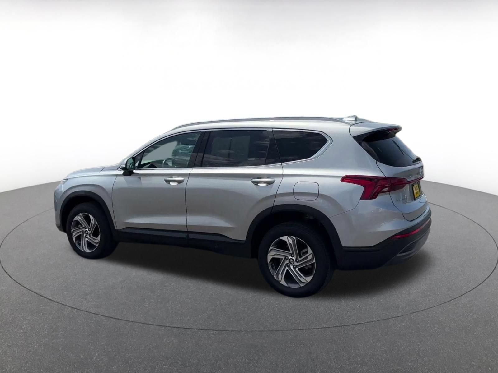 Used 2023 Hyundai Santa Fe SEL AWD/4WD image 9