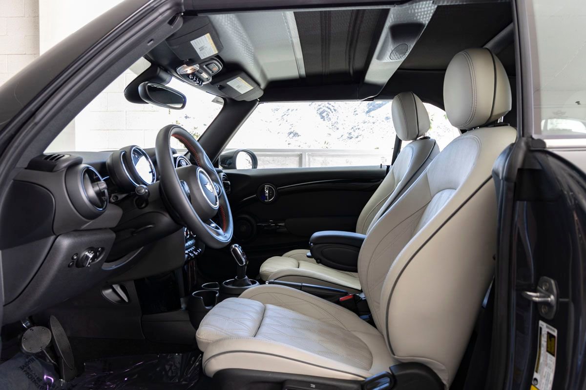 Used 2020 MINI Cooper S w/ Signature Upholstery Package image 14