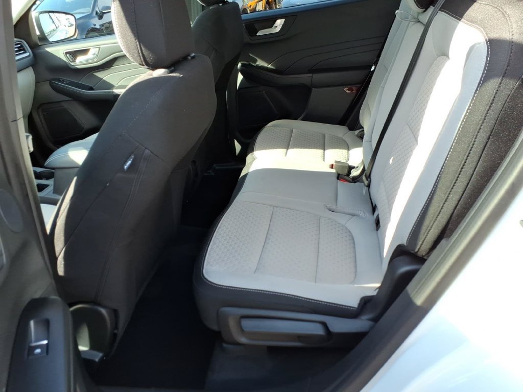 Used 2023 Ford Escape Active w/ Tech Pack #2 AWD/4WD image 11