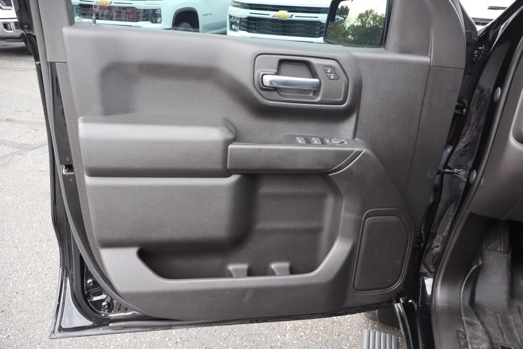 Used 2022 Chevrolet Silverado 1500 Custom Trail Boss AWD/4WD image 17