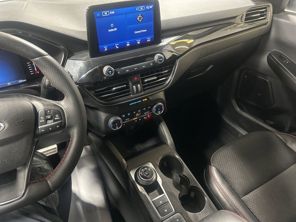Used 2024 Ford Escape ST-Line w/ Cold Weather Package image 7