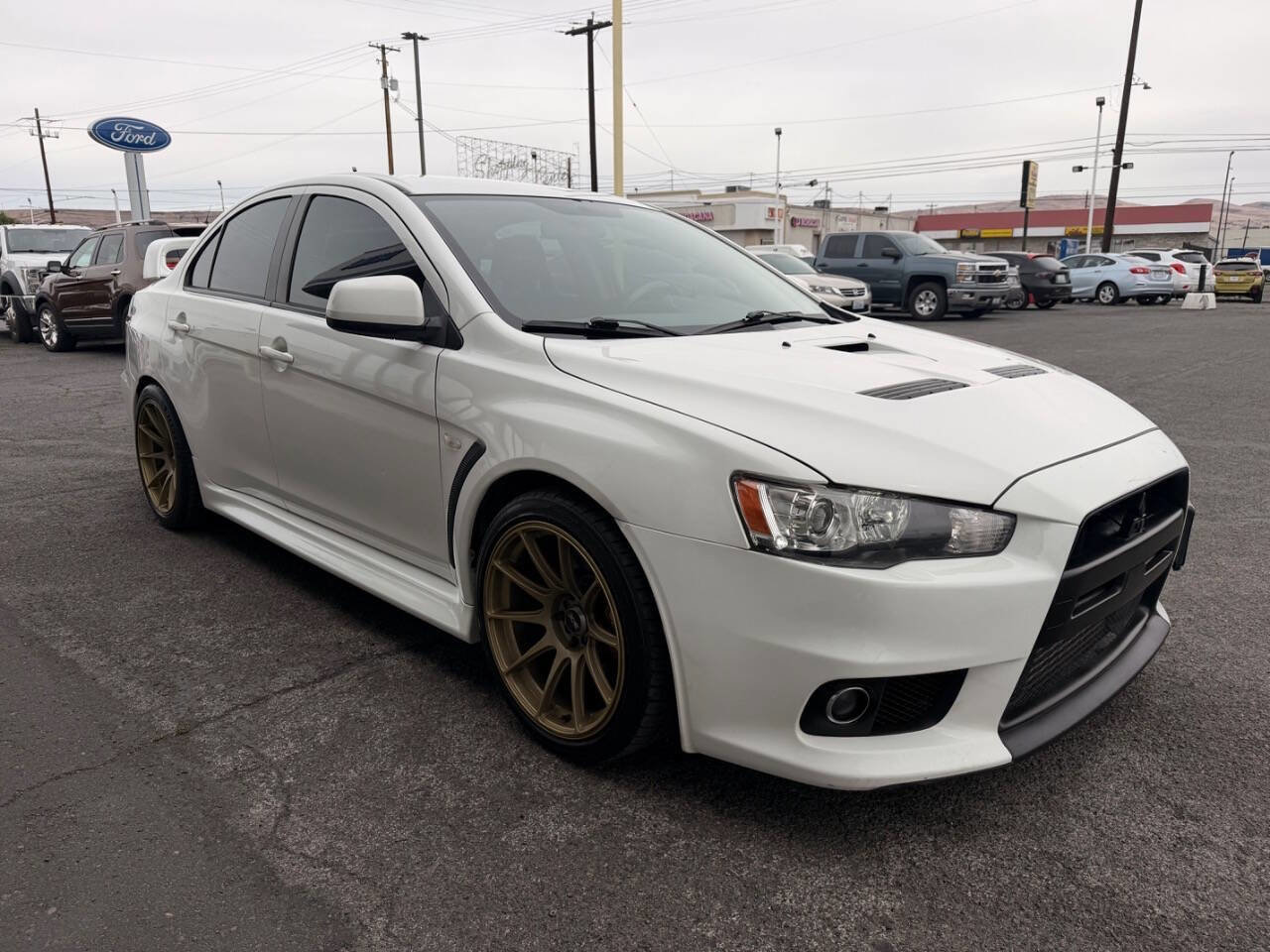 Used 2010 Mitsubishi Lancer Evolution GSR AWD/4WD image 2