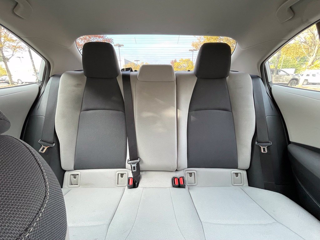 Used 2021 Toyota Corolla L FWD image 30