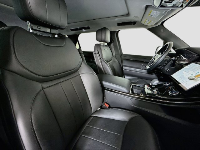 Used 2023 Land Rover Range Rover Sport SE AWD/4WD image 28