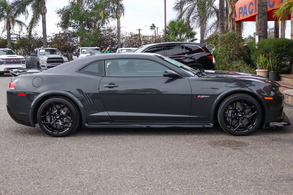 Used 2015 Chevrolet Camaro Z/28 RWD image 10