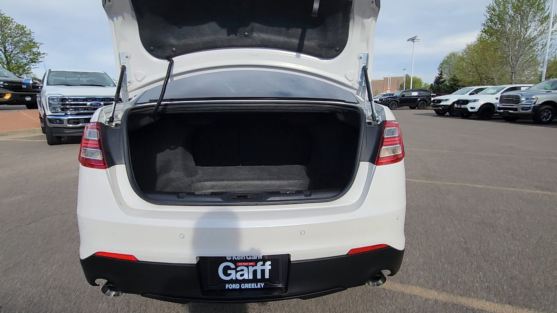 Used 2014 Ford Taurus SHO w/ Equipment Group 401A image 38