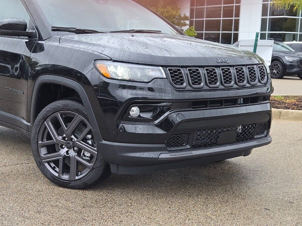 New 2026 Jeep Compass Limited w/ Limited Altitude Pack image 2