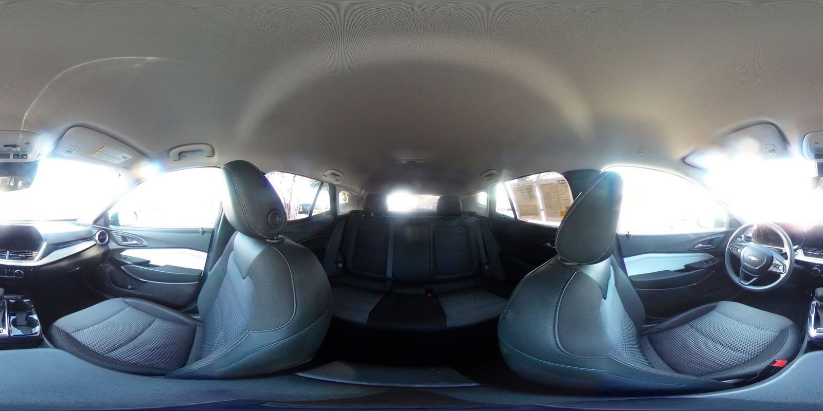 Used 2025 Chevrolet Trax LT FWD image 43