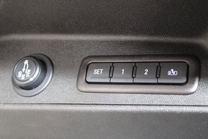 Used 2022 Chevrolet Equinox Premier image 19