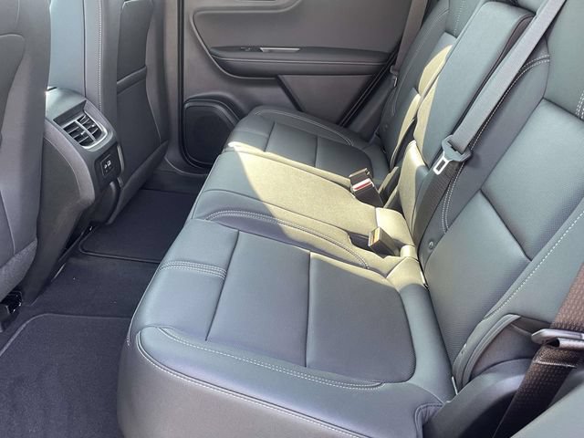 New 2026 Chevrolet Blazer LT w/ LPO, Black Grille Bar Package FWD image 10