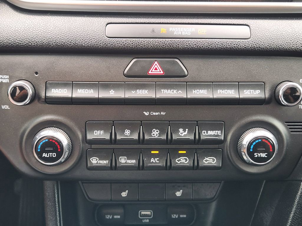 Certified 2022 Kia Sportage LX w/ LX FWD Value Edition Package image 19